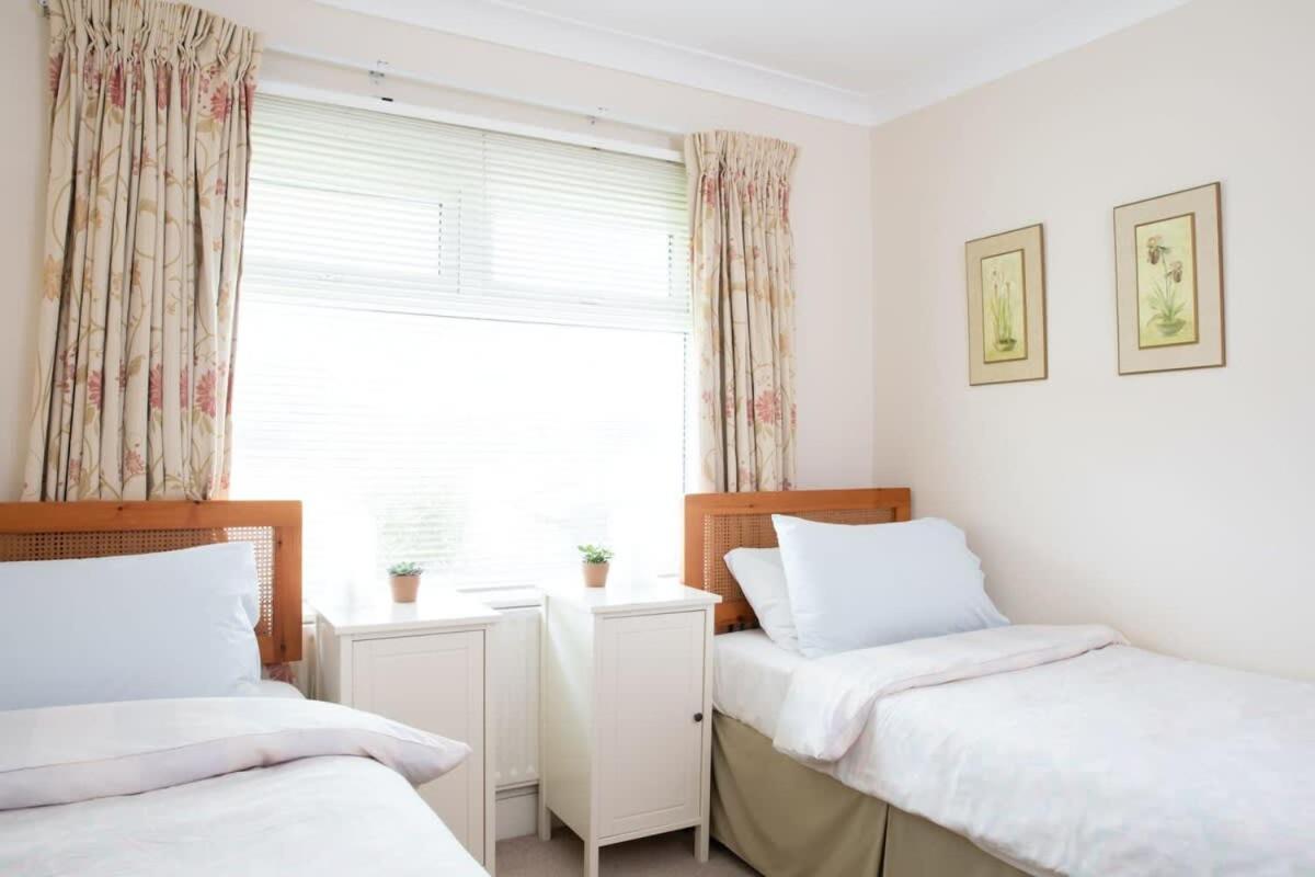 Seaside Detached 4Bd Home Nr Shops Parking Garden West Wittering Exterior photo